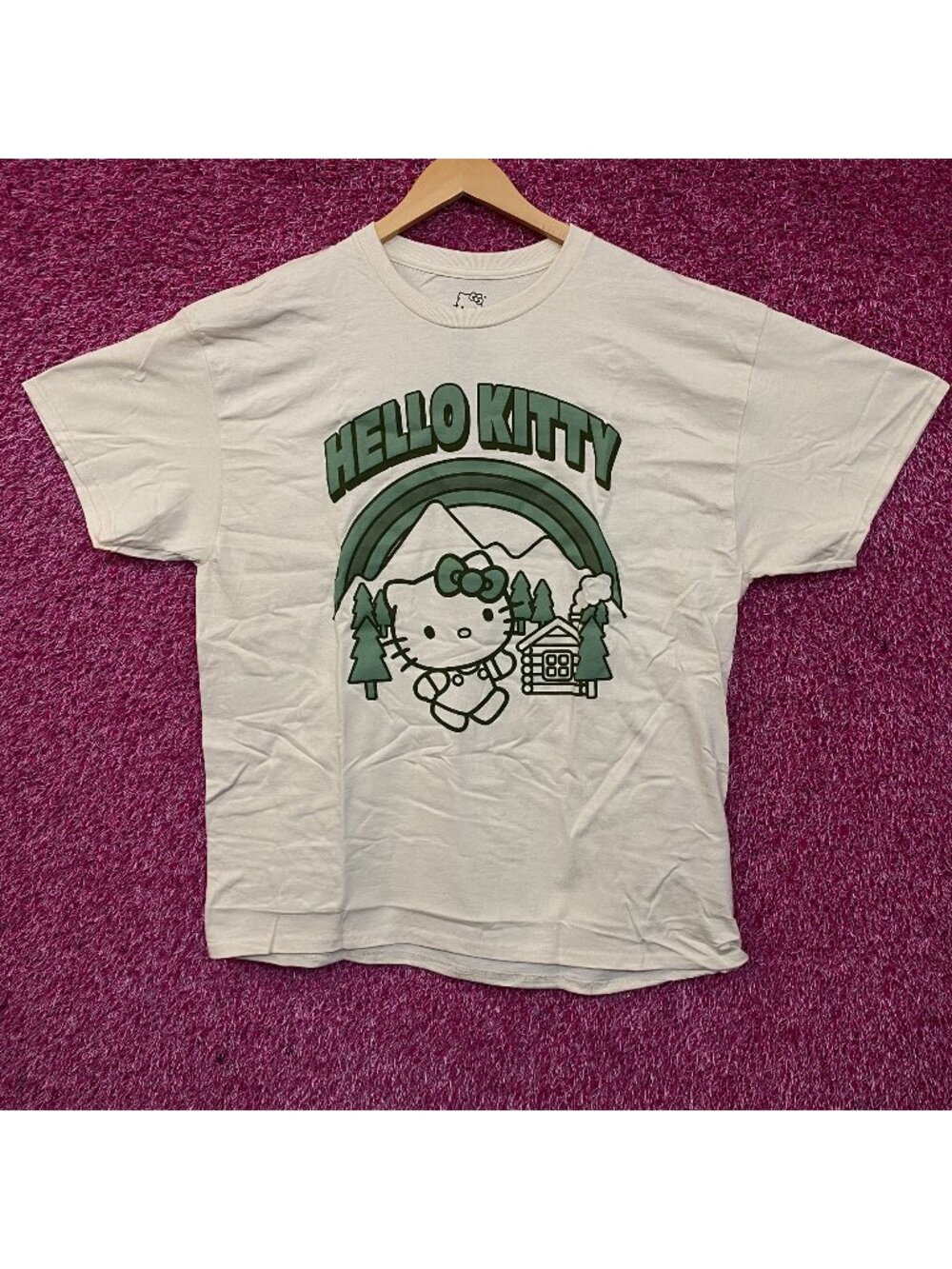 Sanrio Hello Kitty Outdoors Cute Graphic T-Shirt Large